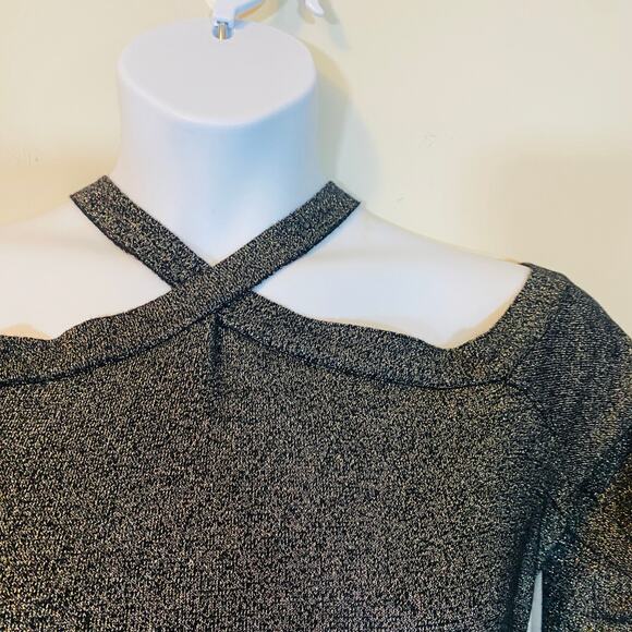 Torrid Cross Neck Cold Shoulder Lurex Pullover Sweater Black Gold Glitter Sz 1X - Picture 3 of 14